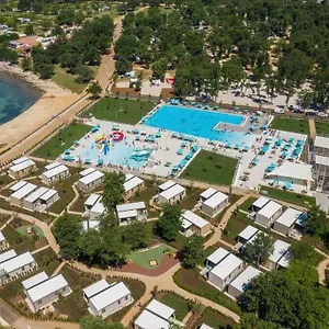 Camping Adriamar Mobile Homes In Park, Umag